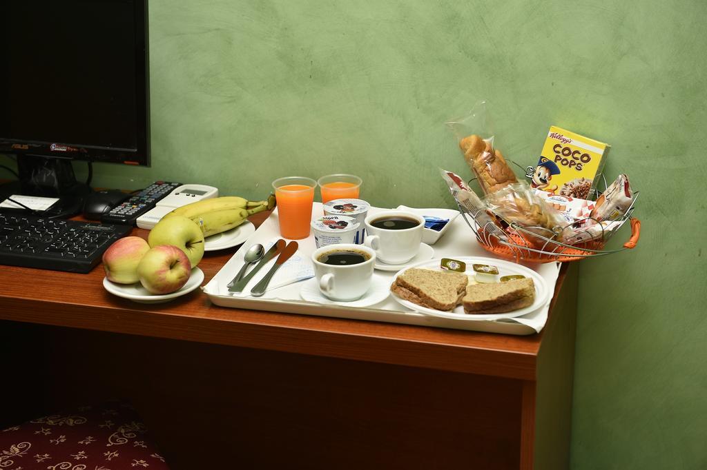 Al Centro Storico Di Roma Bed & Breakfast Ngoại thất bức ảnh