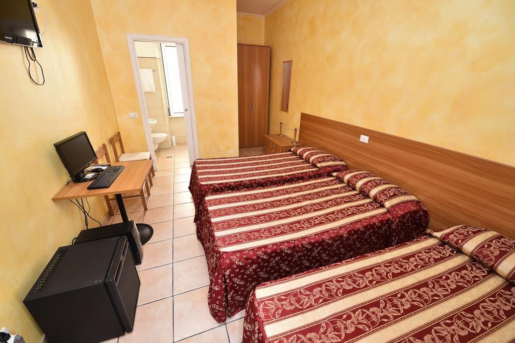 Al Centro Storico Di Roma Bed & Breakfast Ngoại thất bức ảnh