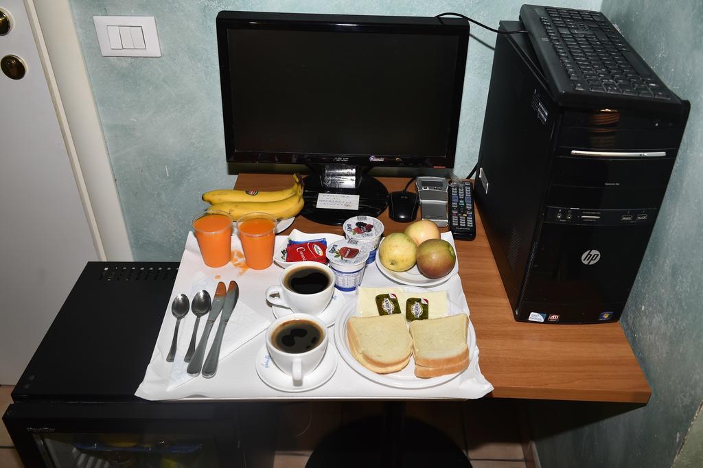 Al Centro Storico Di Roma Bed & Breakfast Ngoại thất bức ảnh