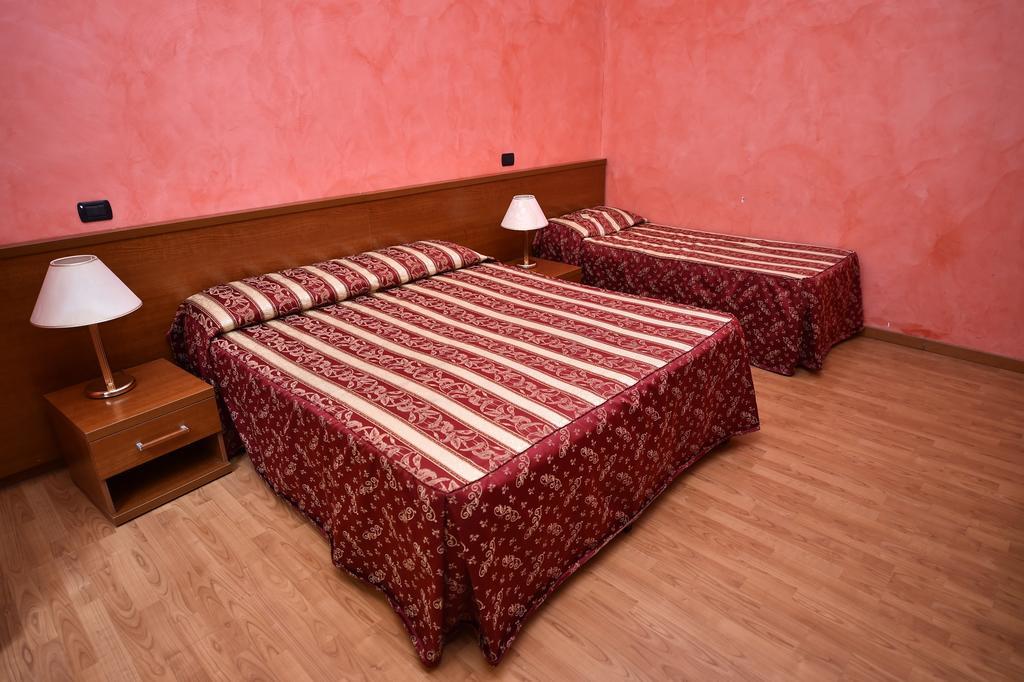 Al Centro Storico Di Roma Bed & Breakfast Ngoại thất bức ảnh